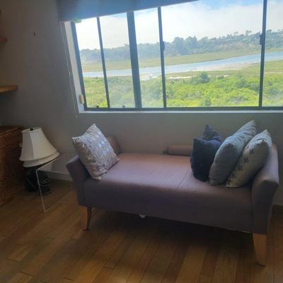 Day bed couch