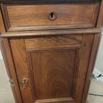 Vintage cabinet