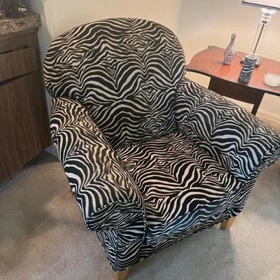 This item is available for PRESALE.  Please text photo to 760-668-0554 to purchase.  We accept Zelle
