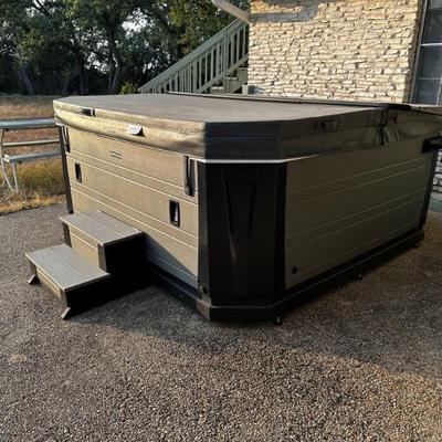 Marquis hot tub