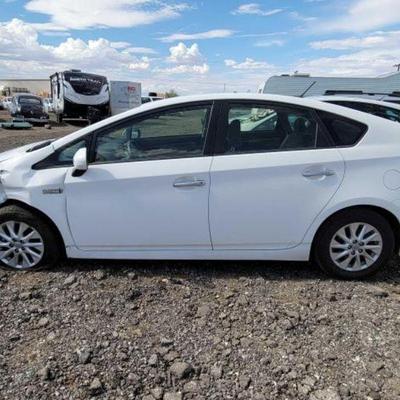 #935 â€¢ 2015 Toyota Prius
