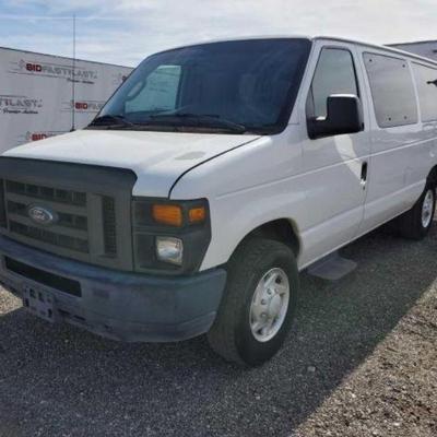 #300 â€¢ 2012 Ford Econoline
