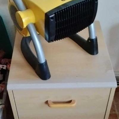 Small electric heater