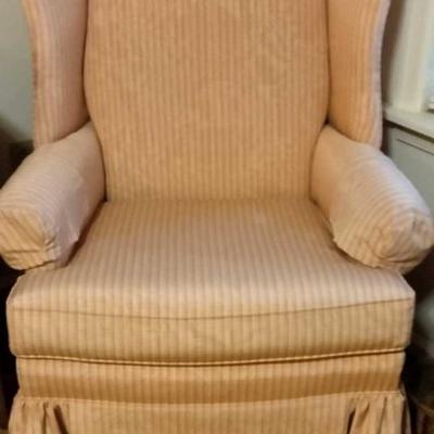 Comfy wingback