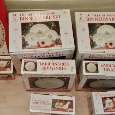 Xmas dishes nib