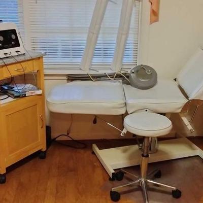 Professional skincare/ electrolysis chair & tools