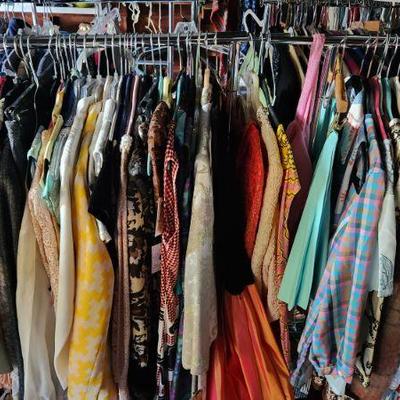 100s of Vintage pieces to choose from