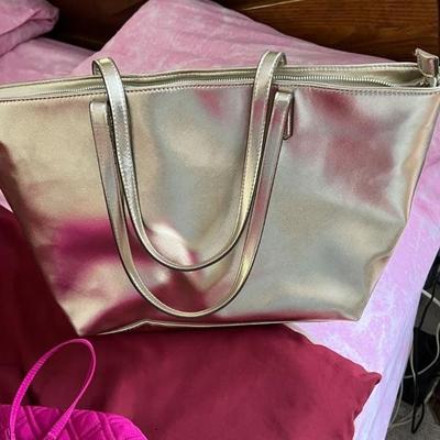 Tote bag