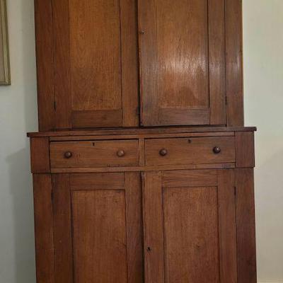  Circa 1800 Shaker cabinet