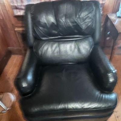 LEATHER RECLINER