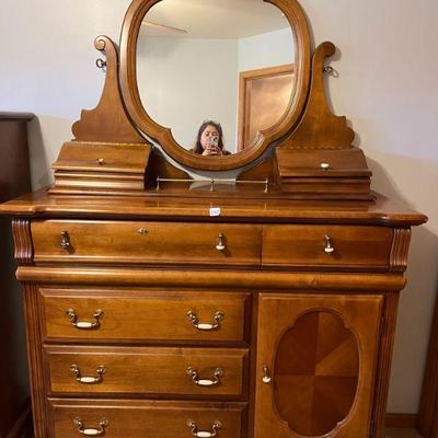 140:2-Piece Dresser from Rock City Furniture
