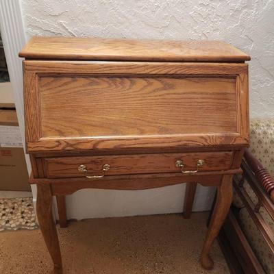 Oak Secretary