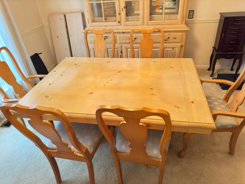 Pine dining set staged at an Estate Greats sale in Hendersonville, Tennessee