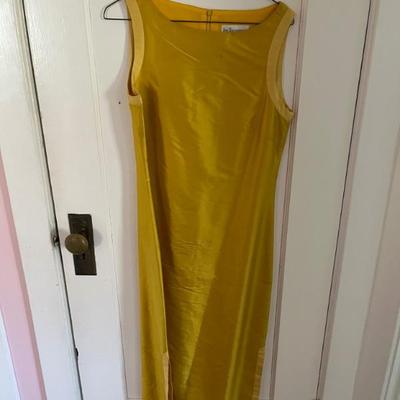 Vintage designer womenâ€™s clothingâ€”Jim Thompson, Geoffrey Beene, Kate Spade, Bob Mackie, Ralph Lauren, and moreâ€”sizes 0-6