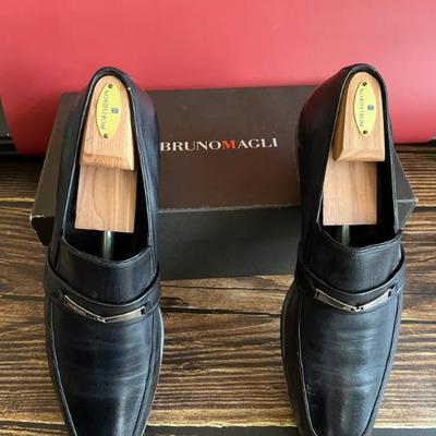 Mens designer shoesâ€”Donald Pliner, Del Toro, Prada, Ferragamo, Bruno Magli and more, size 13B