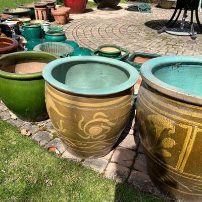How does your garden grow? We have lots of beautiful vintage planters, copper fire pit covers, antique English cast iron planters, an...