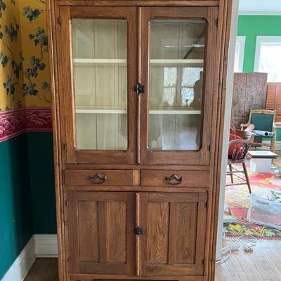 Late 19th century oak hutch, American, with original hardware, great size that will fit most places