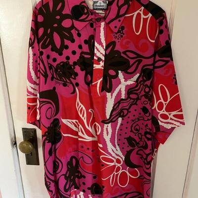 Lots of vintage Hawaiian shirtsâ€”mens size L and childrenâ€™s too