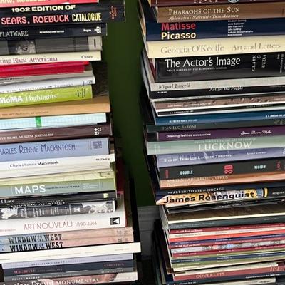 Art booksâ€”tons of art booksâ€”this couple love art, going to museums, traveling and learning about art! This is an incredible and...