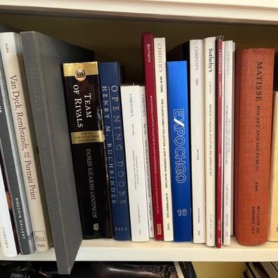 Art booksâ€”tons of art booksâ€”this couple love art, going to museums, traveling and learning about art! This is an incredible and...