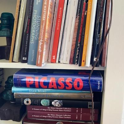 Art booksâ€”tons of art booksâ€”this couple love art, going to museums, traveling and learning about art! This is an incredible and...