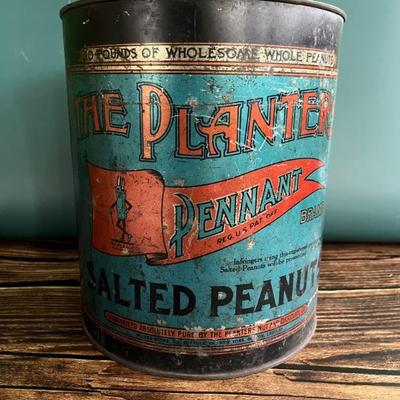 Antique advertising tins and cardboard containers: G&P bread, McLaughlin Coffee, Quaker, CR Tartar, Wag Coffee, Scheppâ€™s Cocoanut,...