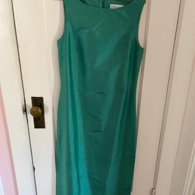 Vintage designer womenâ€™s clothingâ€”Jim Thompson, Geoffrey Beene, Kate Spade, Bob Mackie, Ralph Lauren, and moreâ€”sizes 0-6