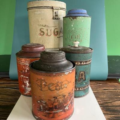 Antique advertising tins and cardboard containers: G&P bread, McLaughlin Coffee, Quaker, CR Tartar, Wag Coffee, Scheppâ€™s Cocoanut,...