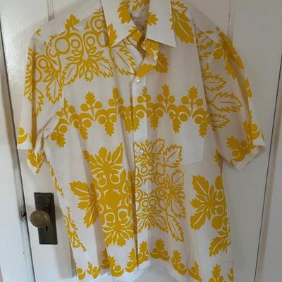 Lots of vintage Hawaiian shirtsâ€”mens size L and childrenâ€™s too