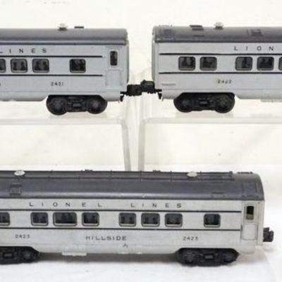 1102	LIONEL O GAUGE  3 TRAIN CARS, #2421 MAPLEWOOD, #2422 CHATHAM, #2423 HILLSIDE
