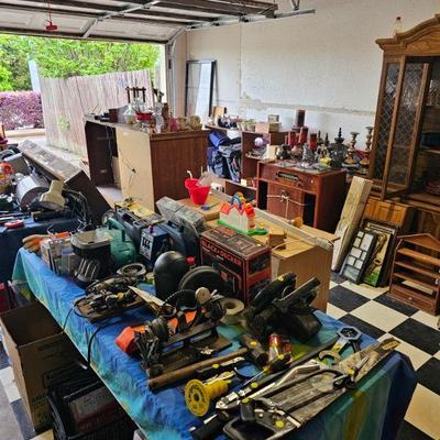 Estate sale photo