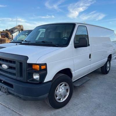 #178 â€¢ 2014 Ford Econoline Van
