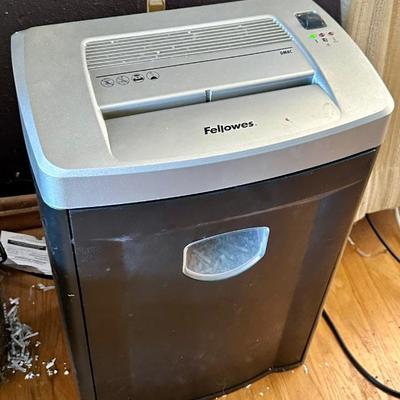 Fellowes shredder