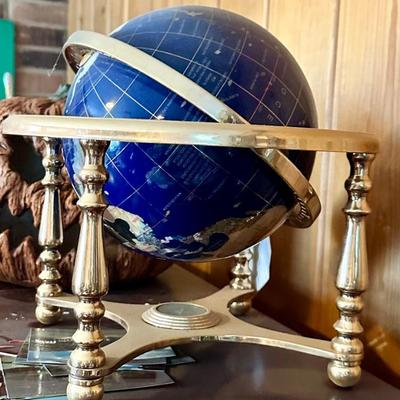 Globe