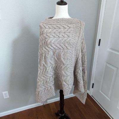 Kilronan Knitware Ireland 100% Merino Wool Knit Poncho Shawl, Women's Size M/L