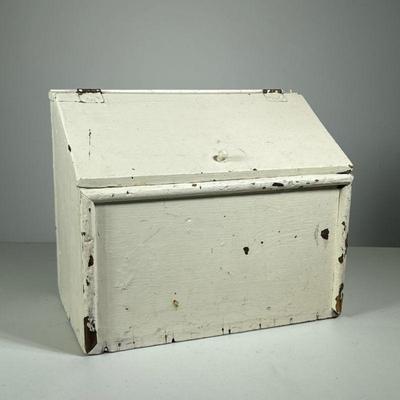 VINTAGE WHITE PAINTED BOX | Slant lift top