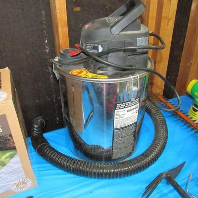 Fireplace vacuum