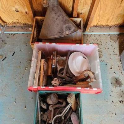 #1960 â€¢ Misc Antique and Vintage Items
