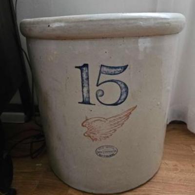 #3062 â€¢ 15 Gallon Red Wing Crock
