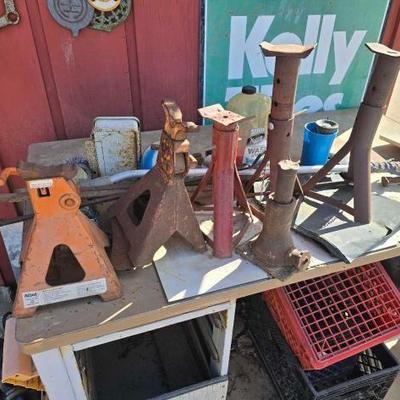 #2518 â€¢ (6) Jack Stands and Table Top

