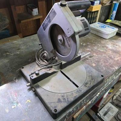 #2040 â€¢ Craftsman 8 1/4in Compound Miter Saw
