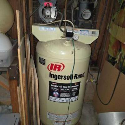 #2402 â€¢ Ingersoll Rand Industrial Air Compressor
