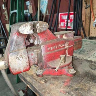 #2028 â€¢ Craftsman Table Vice
