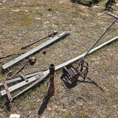 #1314 â€¢ Vintage Lawn Art
