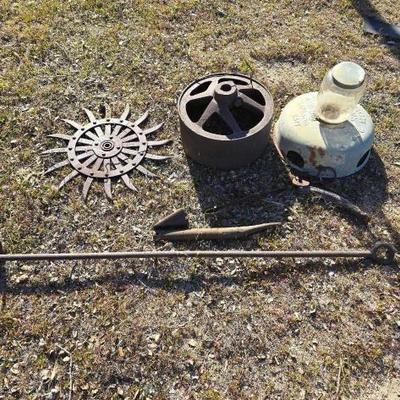 #1394 â€¢ Yard Art
