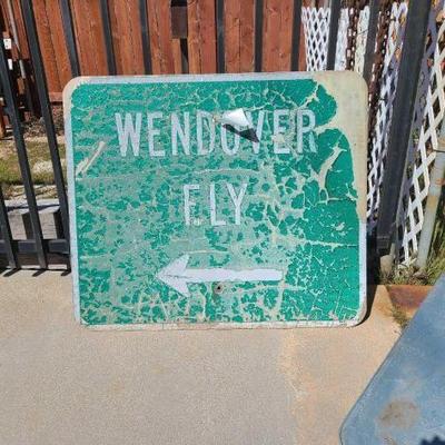 #2533 â€¢ Traffic Sign

