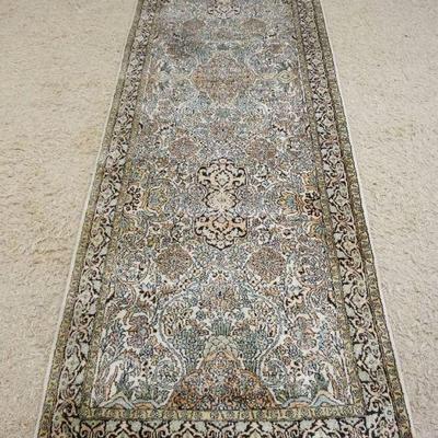 1149	PERSIAN SILK RUNNER, APPROXIMATEL 10 FT X 3 FT 1 IN
