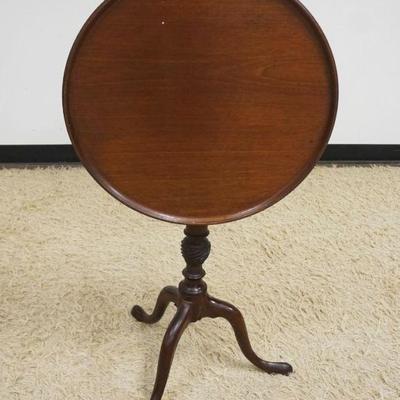 1192	ANTIQUE MAHOGANY TILT TOP TABLE, APPROXIMATELY 22 IN X 27 IN HIGH
