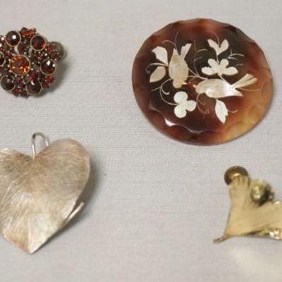 1229	ASSORTED EARRINGS INCLUDING LEAF MAARKED EVE, LEAF GOLD FILLED AND MORE

