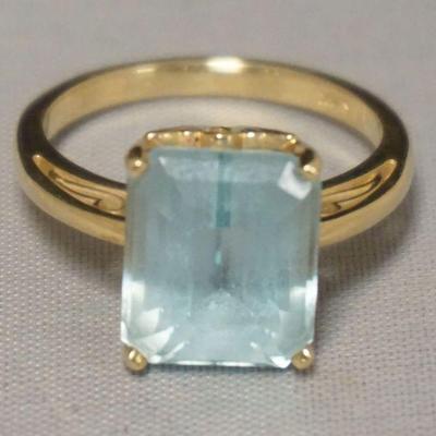 1271	AQUAMARINE STONE RING MARKED INSIDE 5 14K, SIZE 6 1/4, 3 DWT INCLUDING STONE
